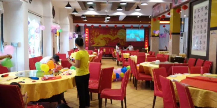 鹿聖酒家(原名阿二靚湯)