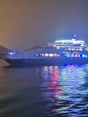 Yangfan Cruise, Sanya Bay Night Tour