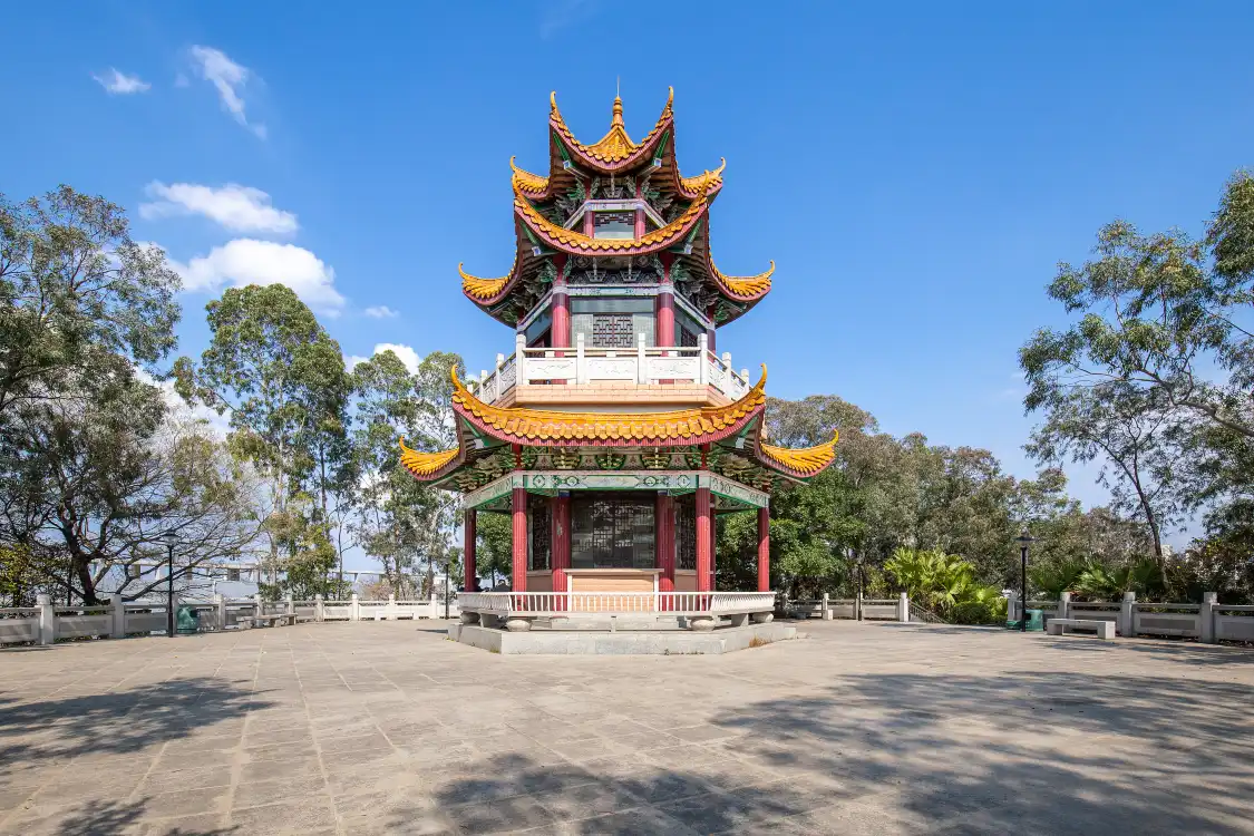 Hotels near Sima Park