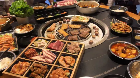 壹代·韩式炭火烤肉(空港店)