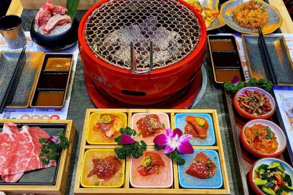 黑牛小镇(罗缦广场店)