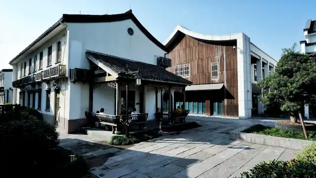 章太炎故居周辺のホテル
