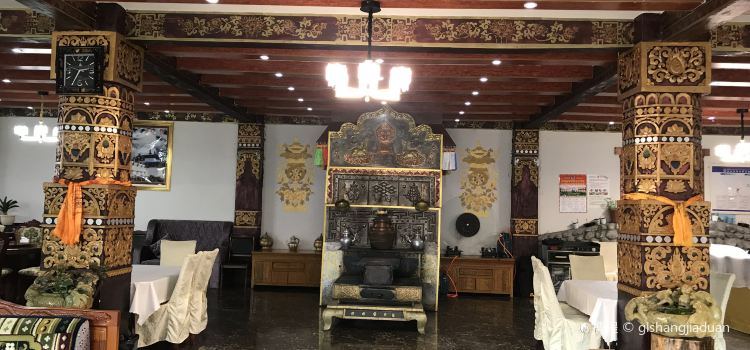 波密古乡湖庄园·老四川