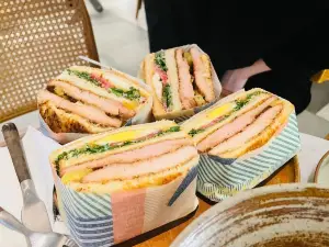 O'yes Restaurant