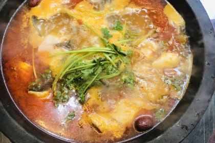 石锅鱼府(二分店)