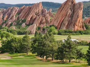 On the Rocks Bar & Grill at Arrowhead Golf Club