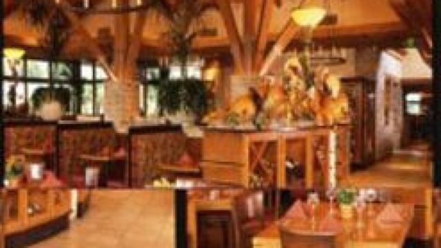 Cedar Creek Inn — Brea