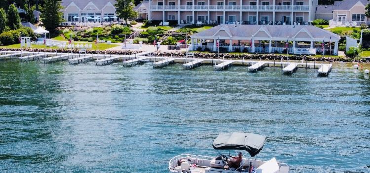 Bay Pointe Bar & Grille