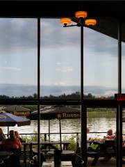Kingfishers Waterfront Bar & Grill