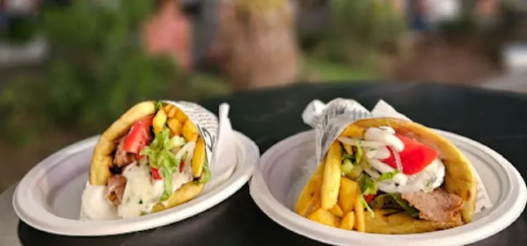 Yogi's Gyros