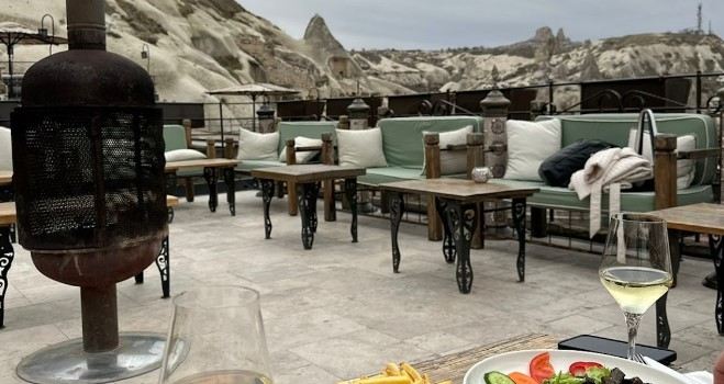 Kaira Rooftop Bar & Restaurant
