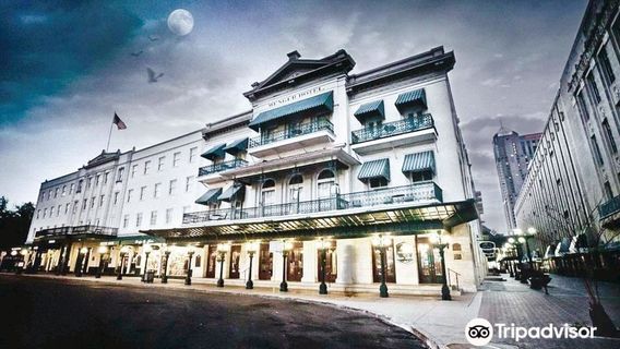 Sisters Grimm Ghost Tours & Oddities Parlor