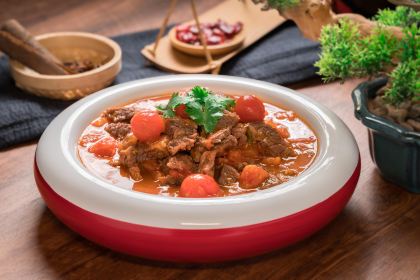 梨蜗度假酒店(兰溪越龙山国际旅游度假区店)·山景餐厅