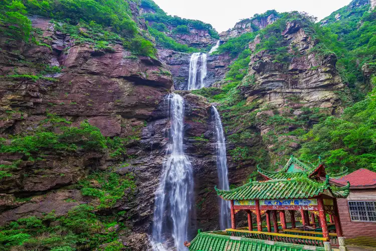 Hotel dekat Jinxiu Valley
