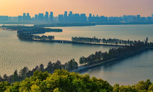 East Lake