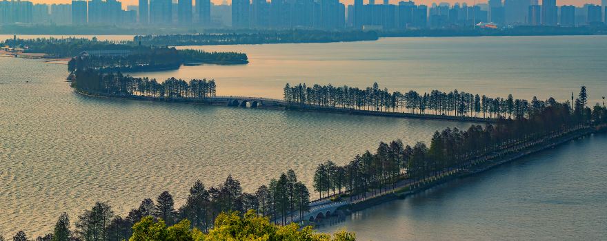 East Lake