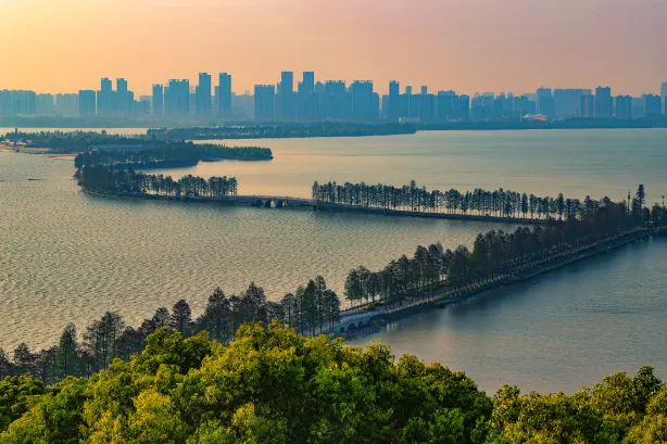 East Lake Scenic Area