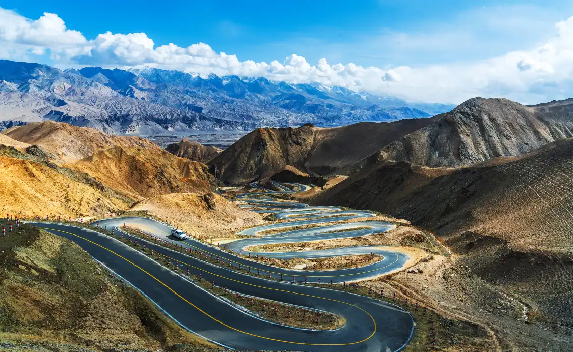 Hotels near Panlong Ancient Road