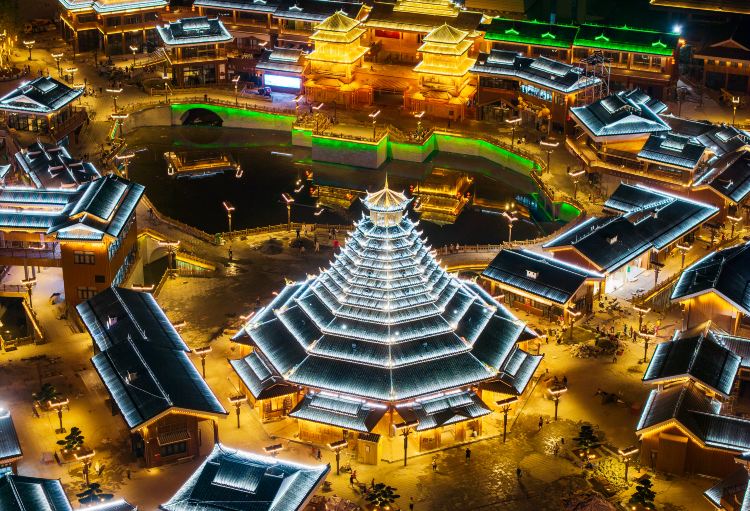 Compare 5 airports near Huaihua