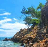 เลาะโขดหิน ริมเล วิวสวยมาก