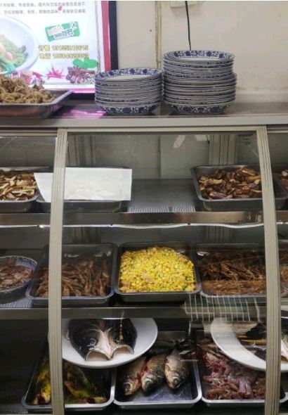 湘在光脑壳家常菜馆面粉