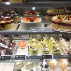 皇冠幸福里动物奶油生日蛋糕(葛店中百仓储店) User Photo