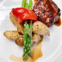 Seasons Restaurant 여행 사진