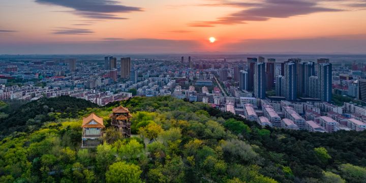 Longshou Mountain