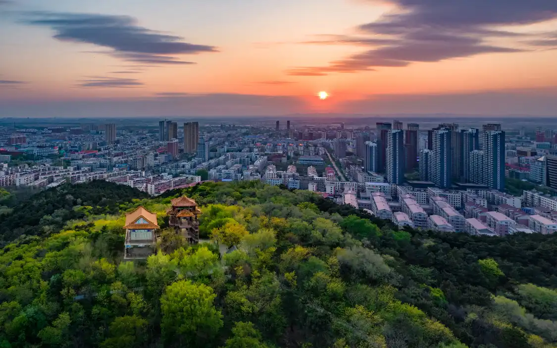 Hotels near Longshou Mountain