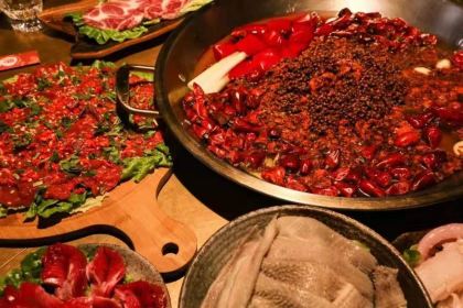 chongqingShenghejiudian·yuanchang Hot Pot