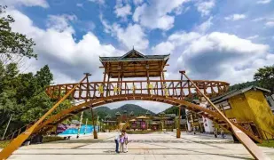 Dragon Boat Water Scenic Area
