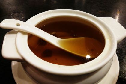 河畔春天时尚餐厅