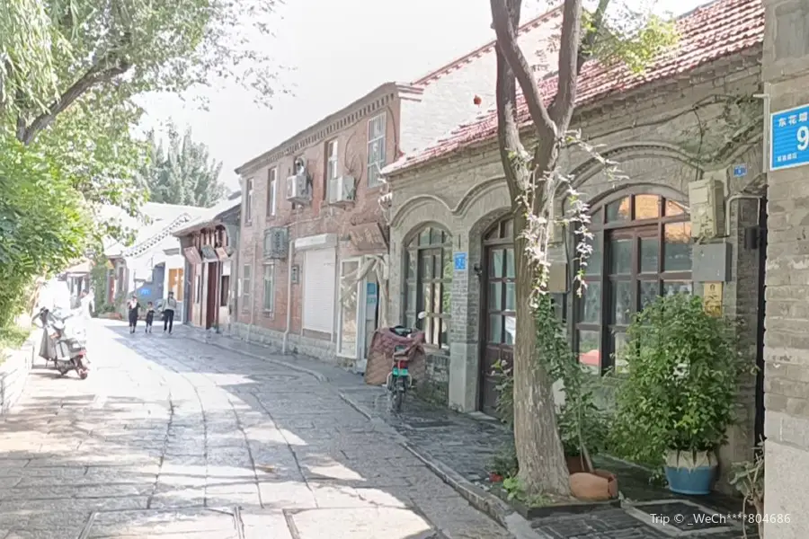 Donghua Qiangzi Street