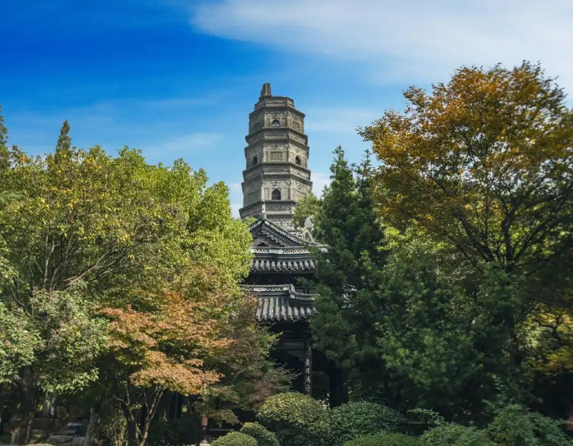 싱궈 사원 파고다 주변 호텔