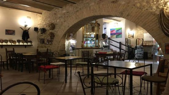 Hosteria Nova Baccanale Cafe