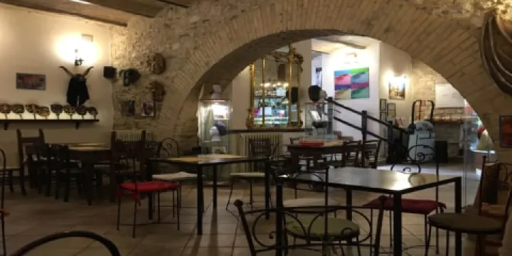 Hosteria Nova Baccanale Cafe