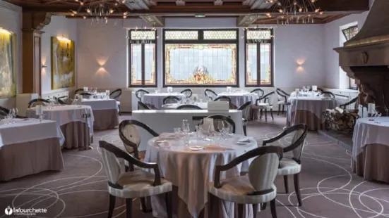 Auberge du Cheval Blanc RESTAURANT