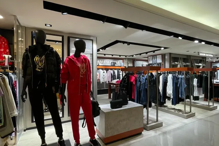 Armani exchange times outlet square