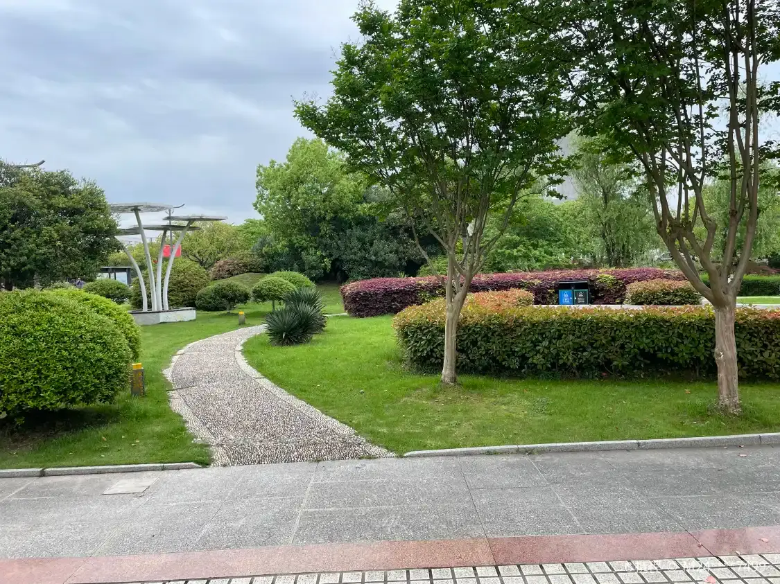 Hotels near Nanling Square