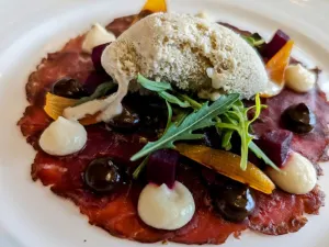 Le Cellier, Wine Bar & Restaurant