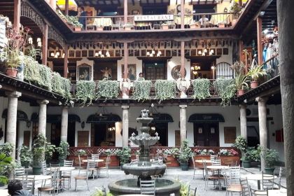 Hasta La Vuelta, Senor