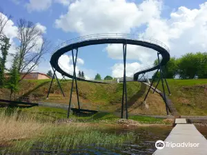 Смотровая площадка на берегу озера Зарасас