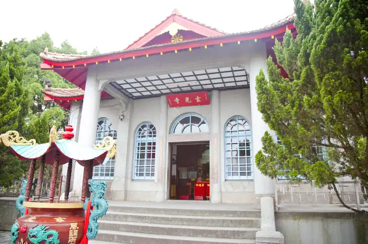 Hotels near Xuanguang Temple