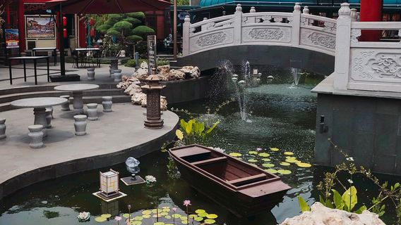 Old Shanghai Sedayu City