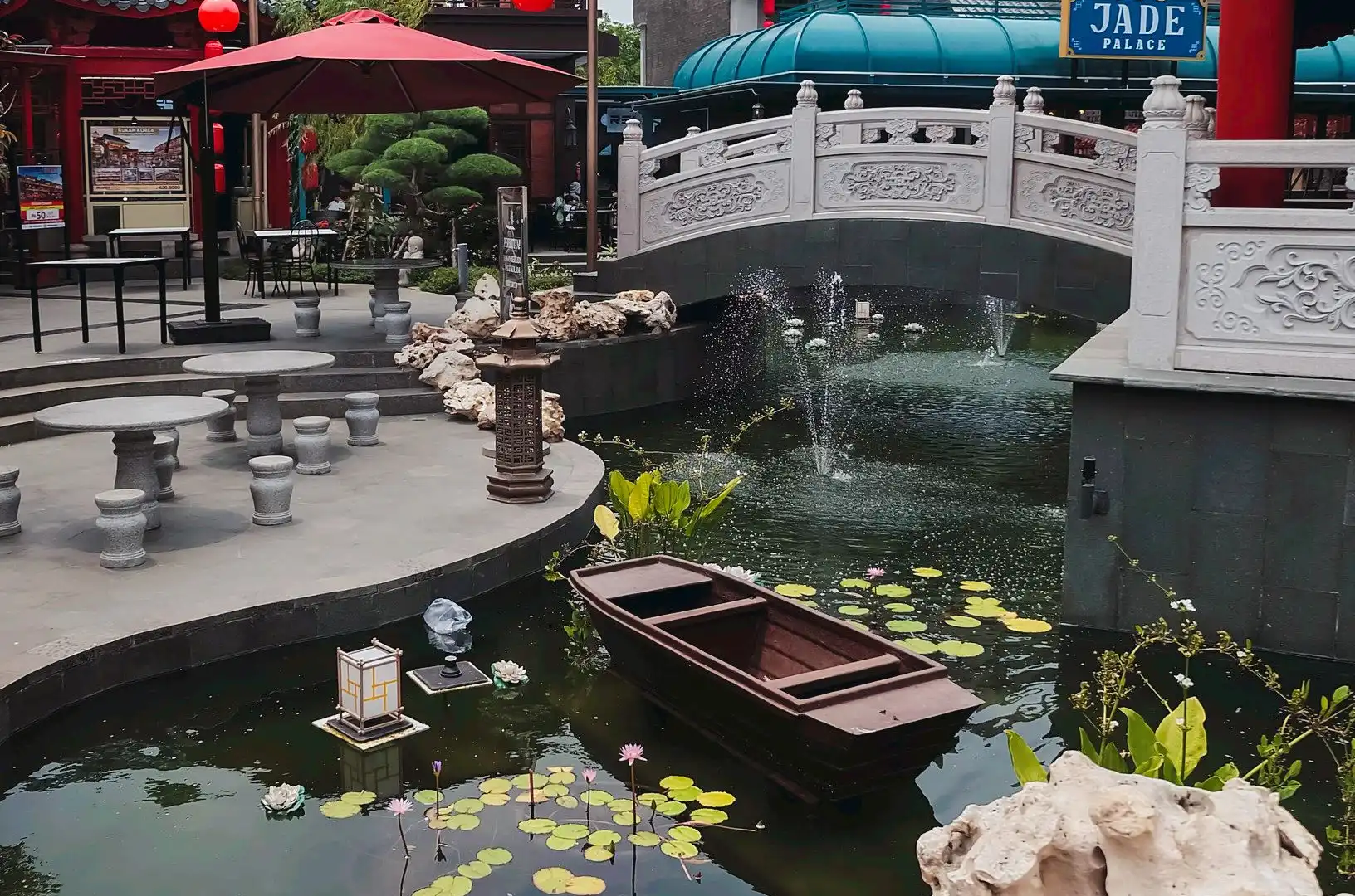 Hotels near Old Shanghai Sedayu City