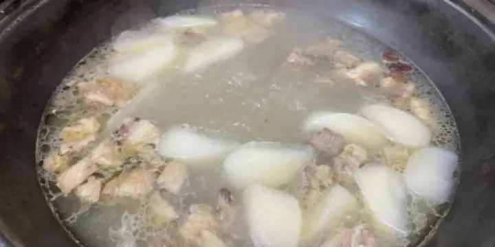 很久 以前鐵鍋烀羊肉(南郡店)