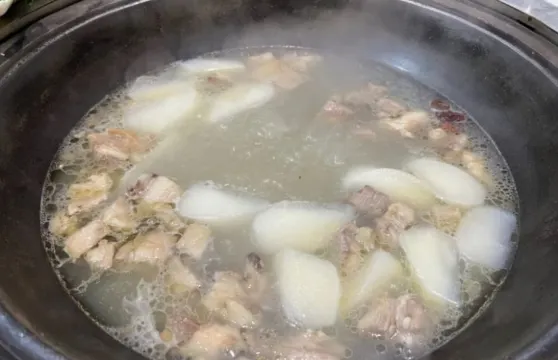 很久 以前鐵鍋烀羊肉(南郡店)