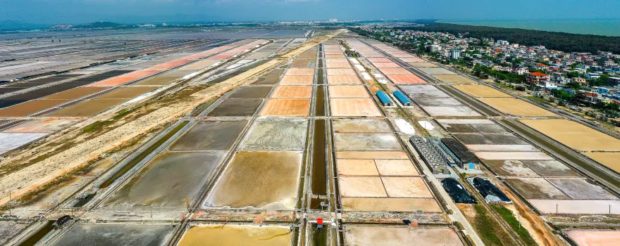 Yinggehai Salt Flats