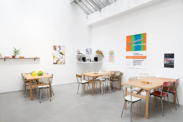 Group Exhibition: Abraham Cruzvillegas, Rirkrit Tiravanija, Danh Vo | Galerie Chantal Crousel