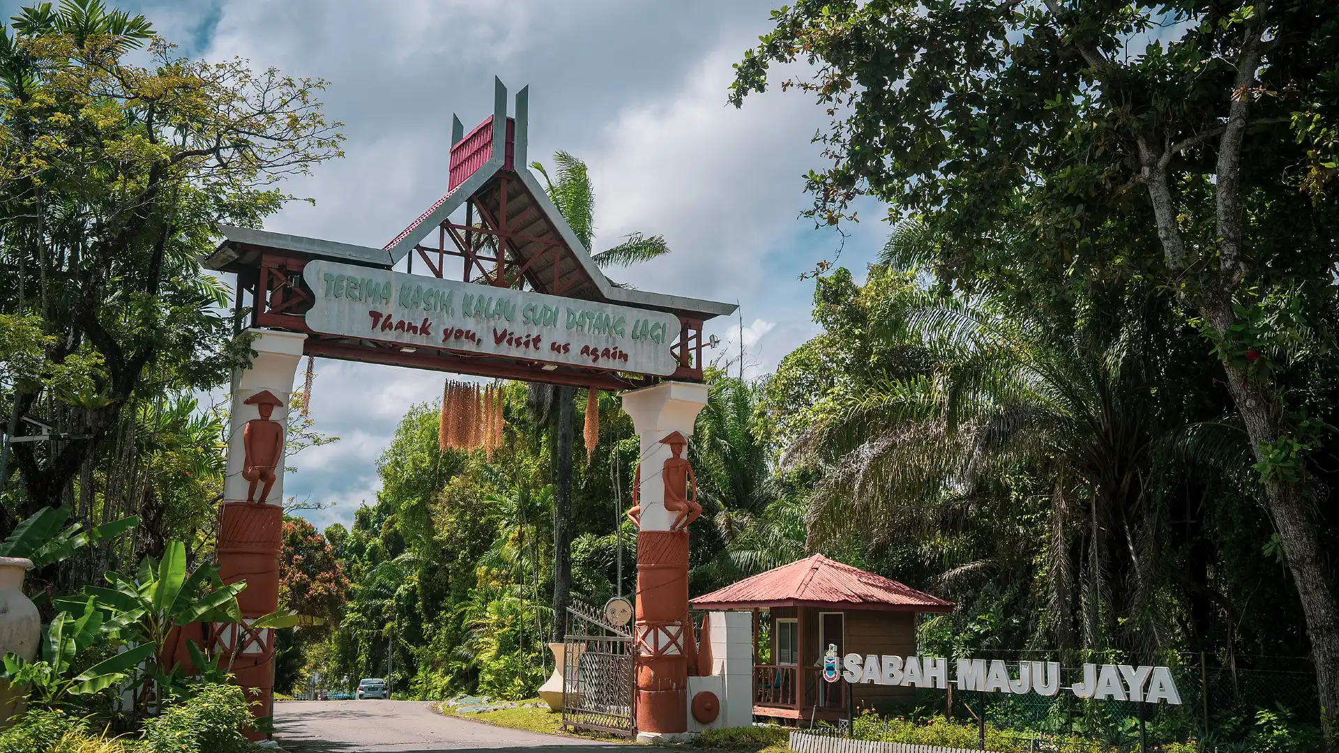 Hotels near Sabah State Museum